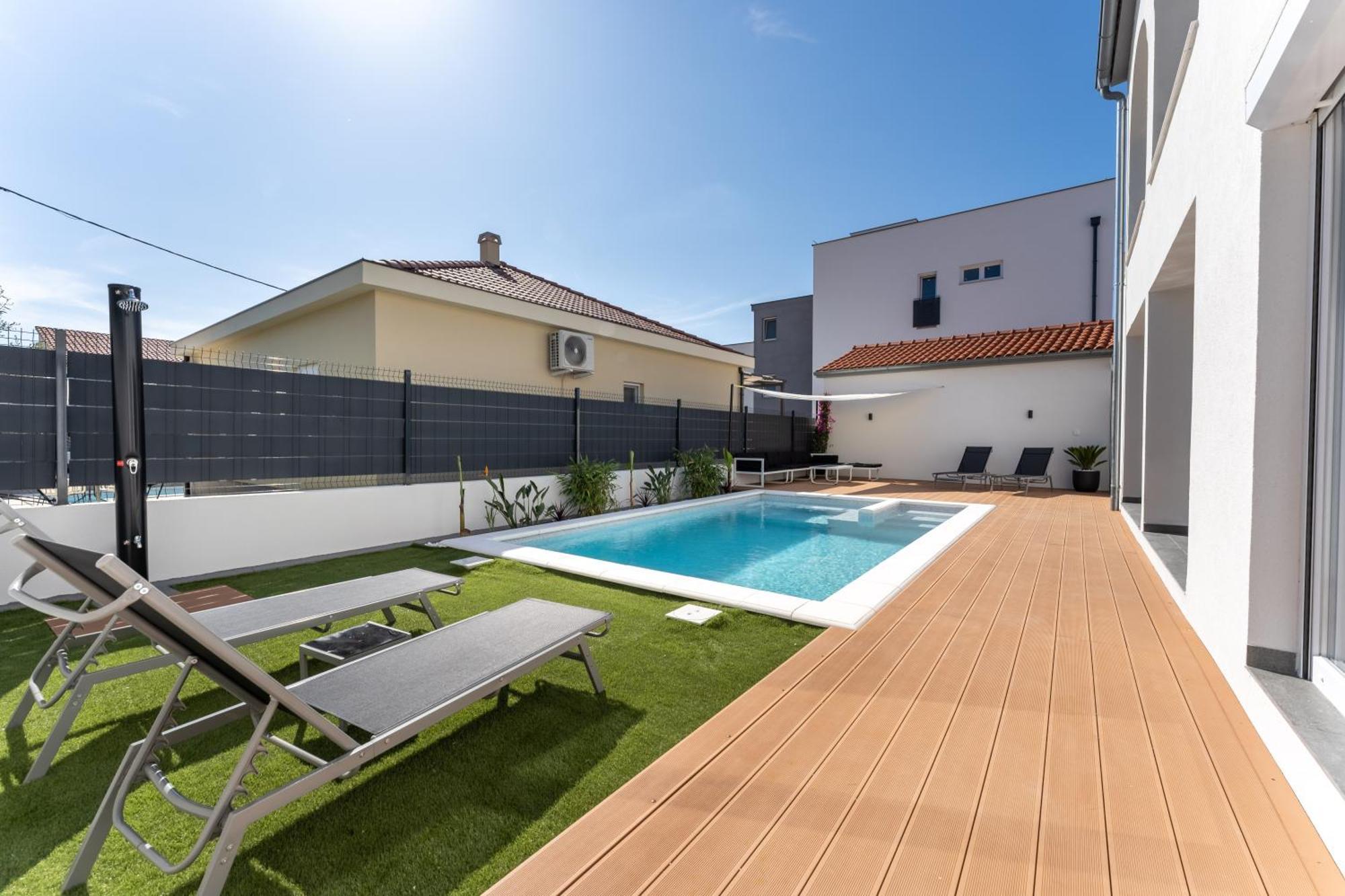 Bernie Apartments With A Pool Zára Kültér fotó